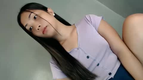 Snapshot of pillow_whispers chatting on April 22, 2026, 1:34 pm jane online show from April 22, 2026, 1:34 pm