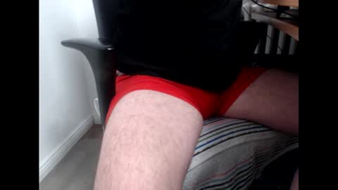 Snapshot of pimmel10 chatting on February 19, 2025, 6:10 pm pimmel10 online show from February 19, 2025, 6:10 pm