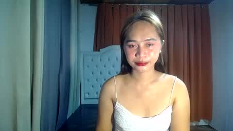 pinay_yahsy online show from June 20, 2026, 2:42 pm