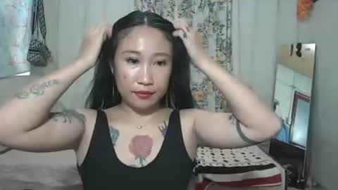 Snapshot of pinayhotty_yumie chatting on May 28, 2026, 8:00 am yumie online show from May 28, 2026, 8:00 am