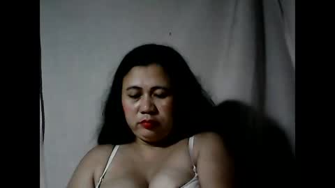 pinaymama12345 online show from January 5, 2025, 1:15 pm