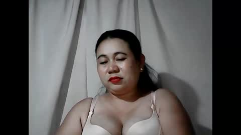 pinaymama12345 online show from March 11, 2026, 8:42 am