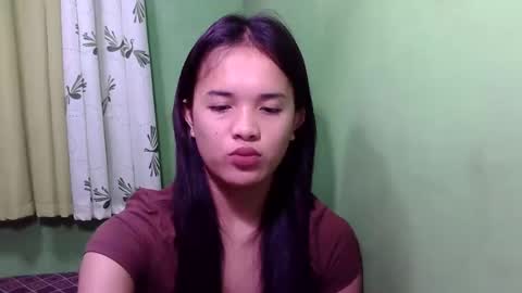 pinaymorena_rhowe online show from December 7, 2024, 2:35 pm