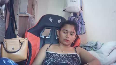 Snapshot of pinaysunday chatting on February 4, 2026, 1:33 am pinaysunday online show from February 4, 2026, 1:33 am