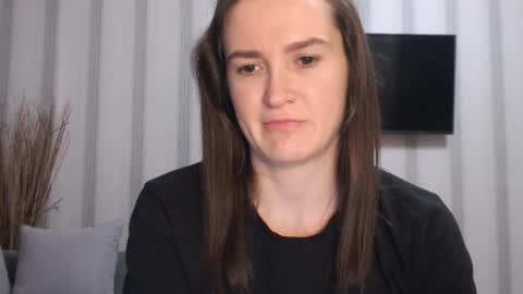       online show from January 3, 2025, 8:22 pm