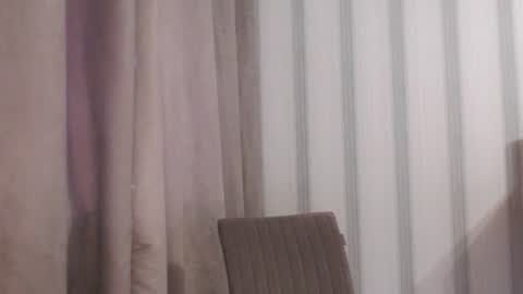 Snapshot of pineapple__mood chatting on July 14, 2026, 6:07 am online show from July 14, 2026, 6:07 am