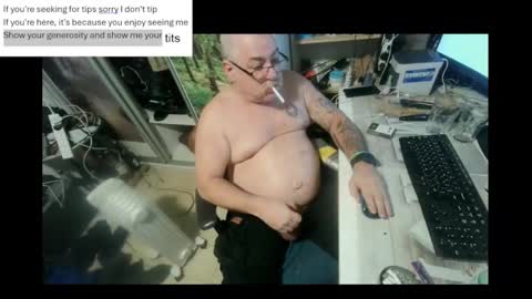 pini_z online show from December 30, 2024, 8:36 pm