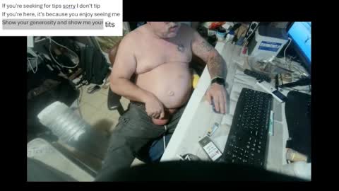 pini_z online show from January 16, 2025, 6:59 pm