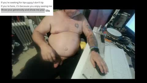 pini_z online show from March 11, 2025, 7:58 pm