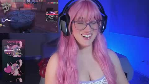 Snapshot of pink_angell chatting on January 23, 2025, 2:23 am Emilly Santis online show from January 23, 2025, 2:23 am