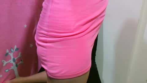 Snapshot of pink_hymen chatting on December 19, 2024, 10:45 am pink_hymen online show from December 19, 2024, 10:45 am