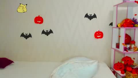 Snapshot of pink_pikachu_ chatting on October 28, 2025, 10:01 pm Pikachu pika online show from October 28, 2025, 10:01 pm