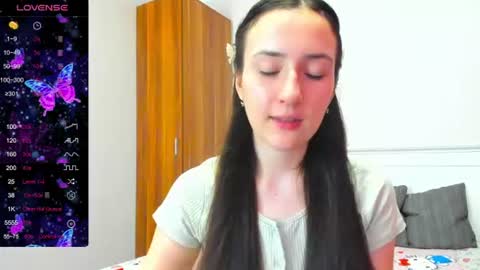pink_soda33 online show from July 18, 2026, 12:04 am