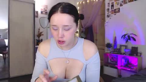 Snapshot of pink_soup chatting on November 7, 2025, 4:07 pm Sony online show from November 7, 2025, 4:07 pm