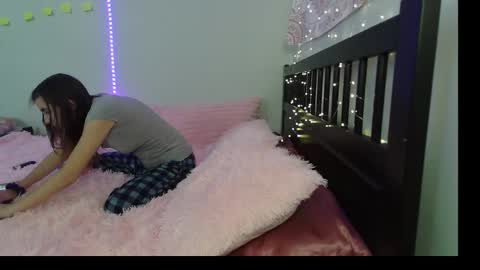 pink_tv online show from September 26, 2025, 6:23 pm