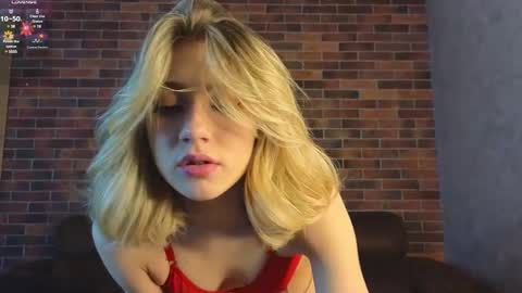 Snapshot of pinkadele chatting on January 13, 2025, 7:53 pm Adele online show from January 13, 2025, 7:53 pm