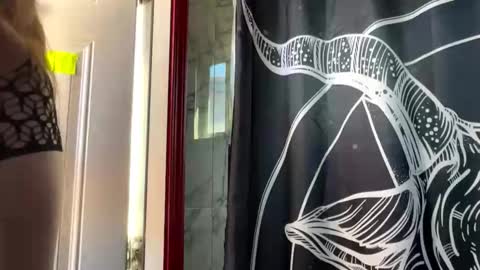 pinkcandi333 online show from February 16, 2026, 8:27 pm