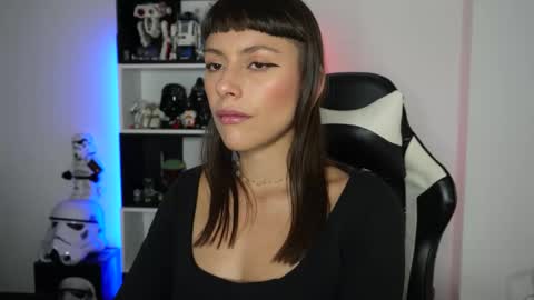 Emily online show from April 6, 2026, 11:16 pm