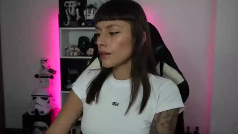 Emily online show from April 18, 2026, 8:20 pm