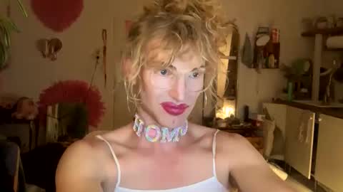 Snapshot of pinkfag chatting on September 10, 2025, 7:03 pm pinkfag online show from September 10, 2025, 7:03 pm