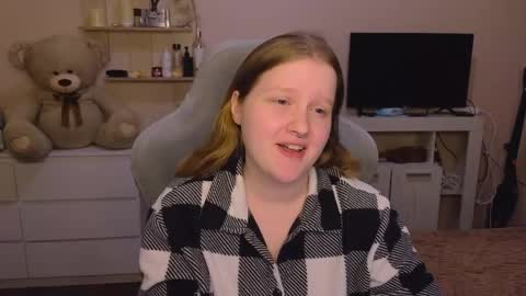 pinkiep1e online show from March 22, 2026, 4:54 pm