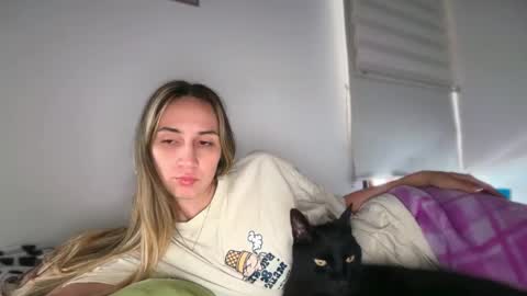 Snapshot of pinkilola chatting on May 6, 2026, 1:38 pm Pinkilola online show from May 6, 2026, 1:38 pm