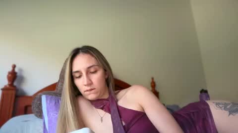 Snapshot of pinkilola chatting on May 15, 2026, 4:47 pm Pinkilola online show from May 15, 2026, 4:47 pm
