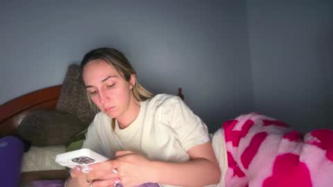 Snapshot of pinkilola chatting on May 18, 2026, 8:36 pm Pinkilola online show from May 18, 2026, 8:36 pm