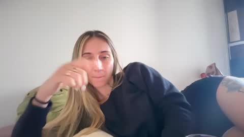 Pinkilola online show from July 28, 2026, 8:01 pm