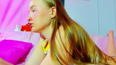 Mila online show from July 7, 2026, 11:03 am