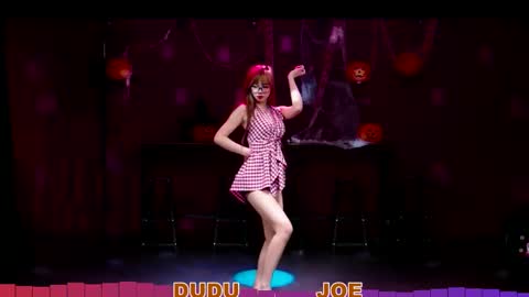 Snapshot of pinklady_dudu chatting on November 4, 2025, 12:15 pm pinklady_dudu online show from November 4, 2025, 12:15 pm