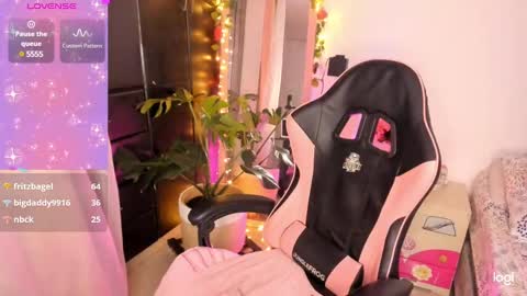 Snapshot of pinkpantherr_ chatting on February 1, 2025, 4:56 am Sarah .. online show from February 1, 2025, 4:56 am