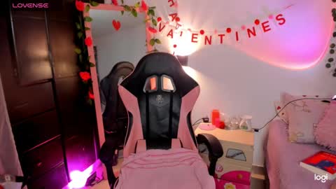 Snapshot of pinkpantherr_ chatting on February 15, 2025, 5:19 am Sarah .. online show from February 15, 2025, 5:19 am