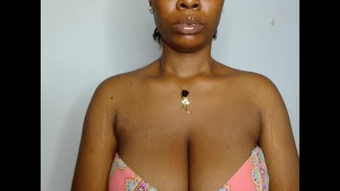 Snapshot of pinkxsugar chatting on January 18, 2026, 5:28 pm pinkxsugar online show from January 18, 2026, 5:28 pm