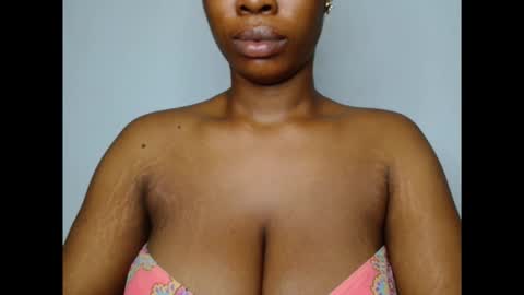 Snapshot of pinkxsugar chatting on February 20, 2026, 8:09 pm pinkxsugar online show from February 20, 2026, 8:09 pm