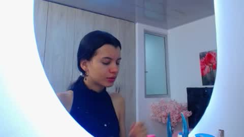 pinky_f00x online show from January 7, 2026, 7:38 pm