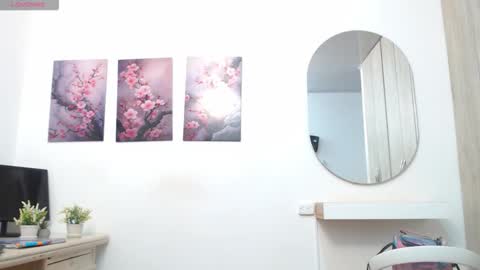 pinky_f00x online show from March 17, 2026, 7:17 pm