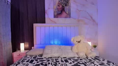 Snapshot of pinky_peach_ chatting on October 5, 2025, 3:27 am Peachy online show from October 5, 2025, 3:27 am