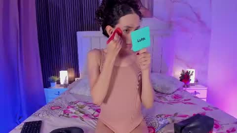 Snapshot of pinky_peach_ chatting on July 2, 2026, 3:17 am Peachy online show from July 2, 2026, 3:17 am