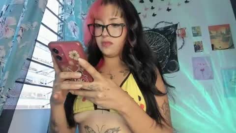 pinky_promiseex online show from June 26, 2026, 10:58 pm