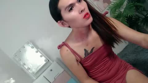 pinky_web03 online show from December 23, 2025, 4:43 am