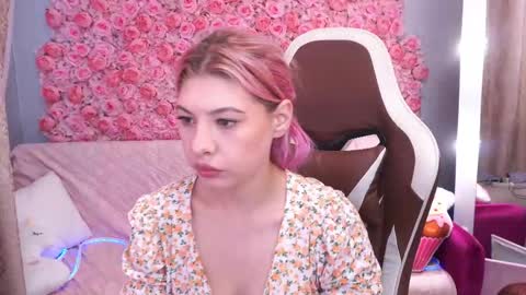 pinkytrix online show from June 2, 2026, 5:42 am