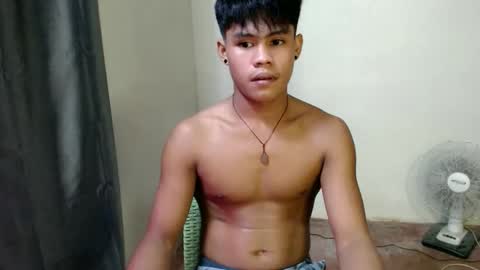 pinoy_shyboy69 online show from April 6, 2026, 12:28 pm