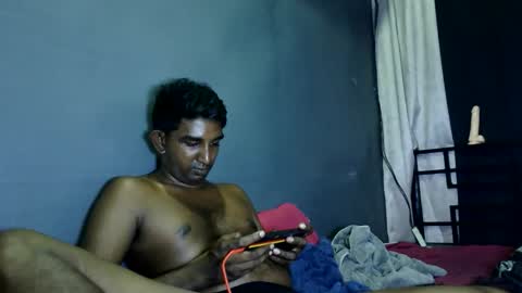 rayvienn online show from May 19, 2026, 2:07 am