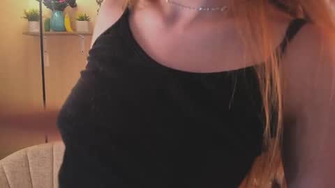 Emma online show from March 8, 2025, 11:49 pm