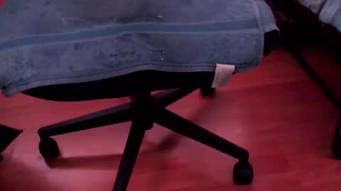 Snapshot of pip10 chatting on October 9, 2025, 6:06 pm pip10 online show from October 9, 2025, 6:06 pm