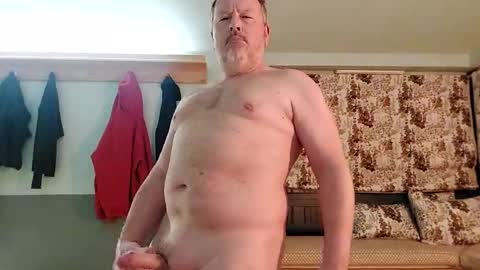 Snapshot of piphwyl chatting on February 12, 2026, 12:05 am piphwyl online show from February 12, 2026, 12:05 am