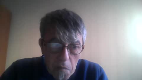 pipi2704 online show from December 22, 2024, 8:05 am