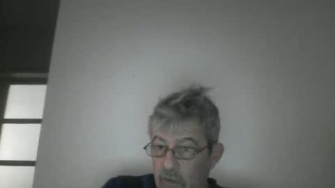 pipi2704 online show from January 26, 2025, 8:25 am