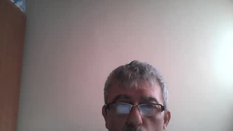 pipi2704 online show from February 2, 2025, 11:51 am